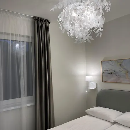 公寓 Apartamentai Su Baseinu *