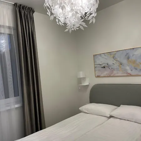 Apartamentai Su Baseinu 公寓 帕兰加