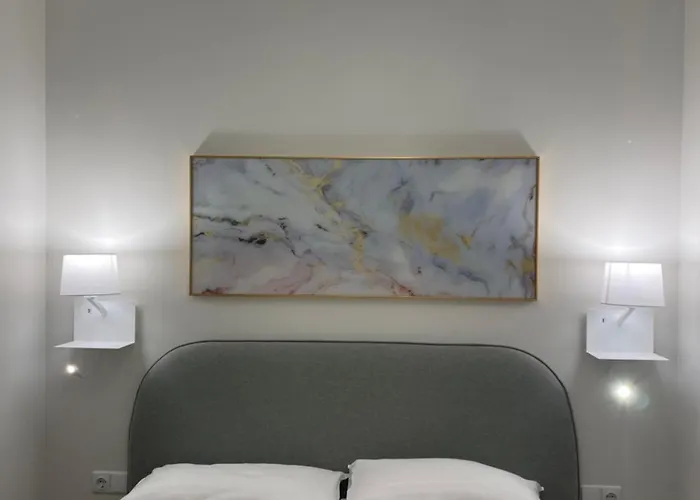 Apartamentai Su Baseinu *